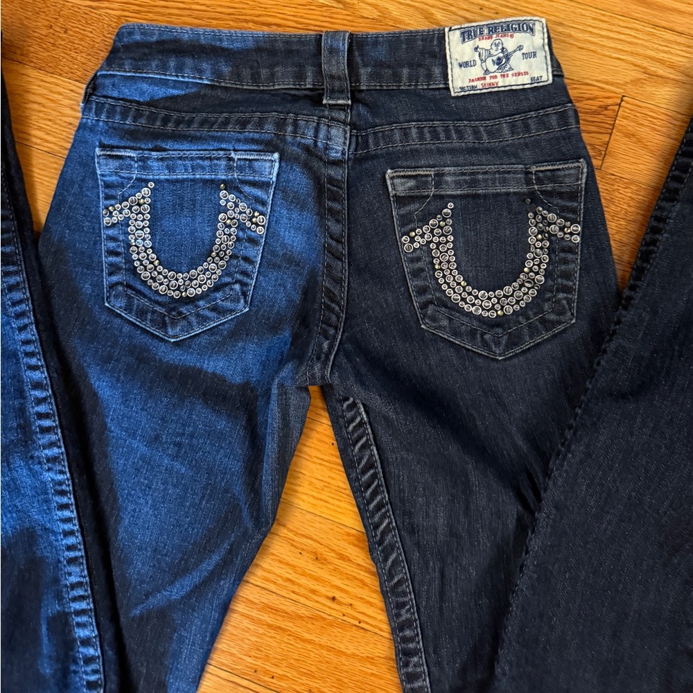 True Religion Skinny Jeans with beaded pocket detail Women’s size waist 24.